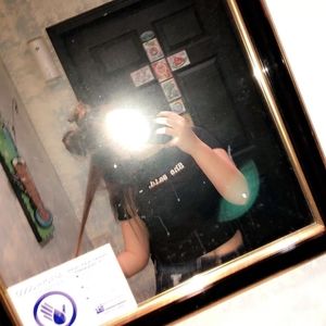 Meet your Posher, Avery